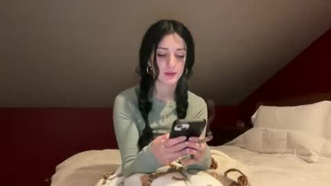 madibaby999 online show from December 22, 7:55 am