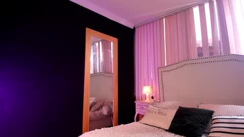 madii lenon online show from March 27, 8:09 pm