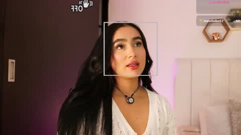 Valentina   1030   530  -  online show from September 20, 5:17 am