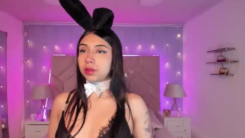 Snapshot of madison_darkk chatting on September 19, 12:04 pm MADISON  online show from September 19, 12:04 pm