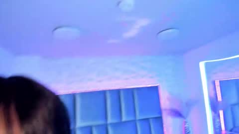 Snapshot of madison_darkk chatting on October 8, 11:36 am MADISON  online show from October 8, 11:36 am