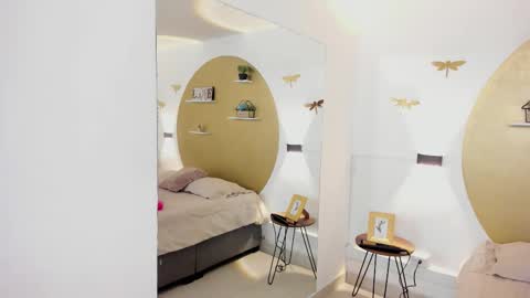 Snapshot of madison_darkk chatting on October 27, 11:50 am MADISON  online show from October 27, 11:50 am