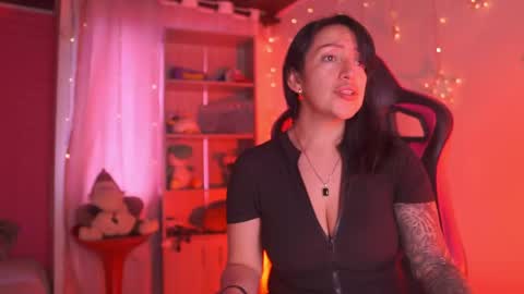 Madison   online show from April 17, 12:40 pm