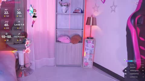 Snapshot of madison_mayer chatting on September 18, 3:21 pm Madison   online show from September 18, 3:21 pm