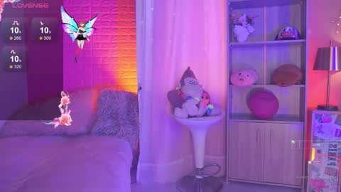 Snapshot of madison_mayer chatting on September 15, 12:13 pm Madison   online show from September 15, 12:13 pm