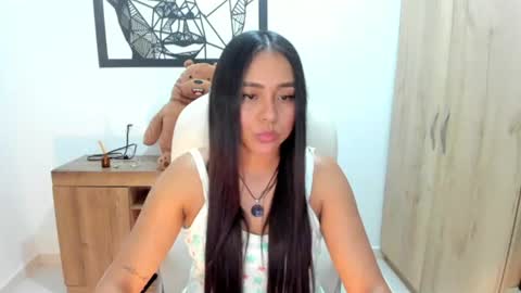 madison montes online show from June 18, 6:48 am