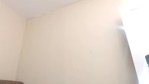 Snapshot of madison_mooney chatting on February 6, 10:00 pm Madison online show from February 6, 10:00 pm