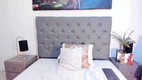 Snapshot of madison_mooney chatting on March 12, 12:47 pm Madison online show from March 12, 12:47 pm