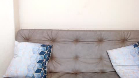 Snapshot of madison_mooney chatting on December 20, 12:38 pm Madison online show from December 20, 12:38 pm