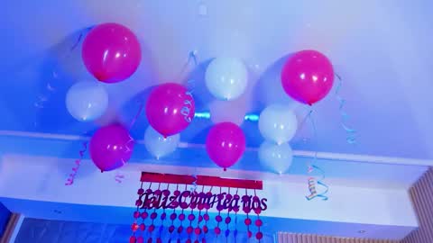 Snapshot of madisonanngel chatting on September 20, 9:02 pm Madison Angel online show from September 20, 9:02 pm