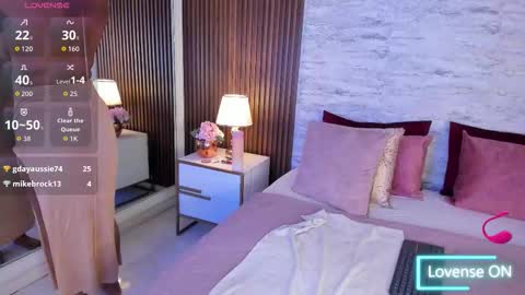 Snapshot of madisonhunterr_ chatting on September 27, 10:06 pm madisonhunterr_ online show from September 27, 10:06 pm