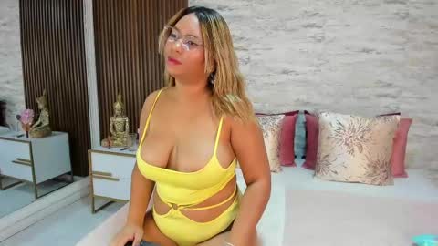 madisonhunterr_ online show from February 1, 7:34 pm