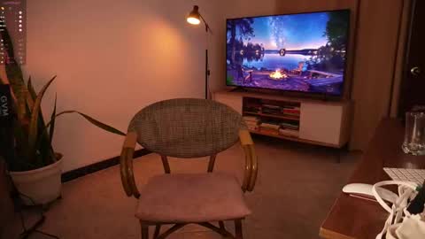 Snapshot of madisonlara chatting on October 2, 6:35 pm madisonlara online show from October 2, 6:35 pm