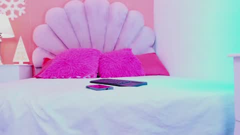 Madison online show from December 13, 11:45 am