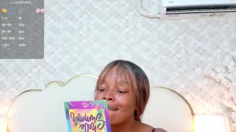 Madisson Lopez online show from January 18, 3:36 am