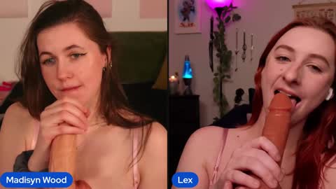 Snapshot of madisynwood chatting on February 7, 12:20 am Madisyn Wood online show from February 7, 12:20 am