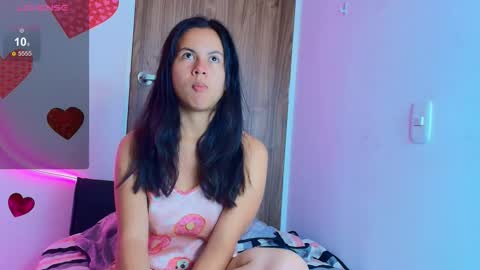 Snapshot of mady_gh chatting on November 2, 4:27 am mady online show from November 2, 4:27 am