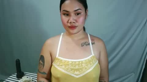 mae_hottie69 online show from September 22, 1:09 pm