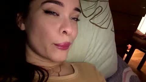 Snapshot of magggg658318 chatting on October 2, 2:44 pm magggg658318 online show from October 2, 2:44 pm