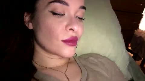 Snapshot of magggg658318 chatting on October 22, 2:00 pm magggg658318 online show from October 22, 2:00 pm