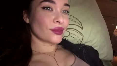 Snapshot of magggg658318 chatting on October 21, 1:37 pm magggg658318 online show from October 21, 1:37 pm