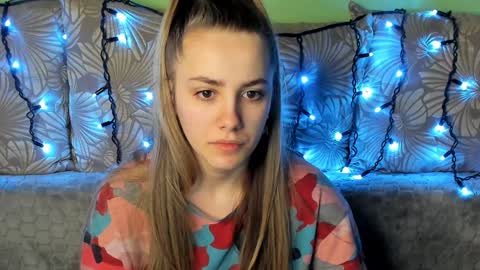 Snapshot of maggiecake chatting on January 31, 5:19 am Maggie online show from January 31, 5:19 am