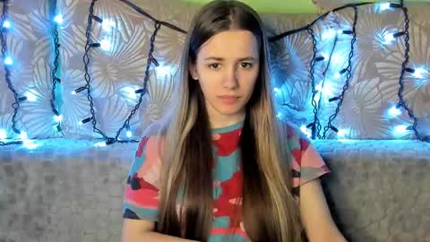 Snapshot of maggiecake chatting on February 16, 1:38 am Maggie online show from February 16, 1:38 am
