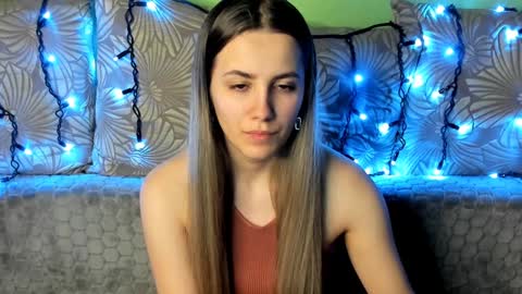 Snapshot of maggiecake chatting on January 23, 1:30 am Maggie online show from January 23, 1:30 am