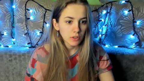 Snapshot of maggiecake chatting on February 22, 4:40 am Maggie online show from February 22, 4:40 am