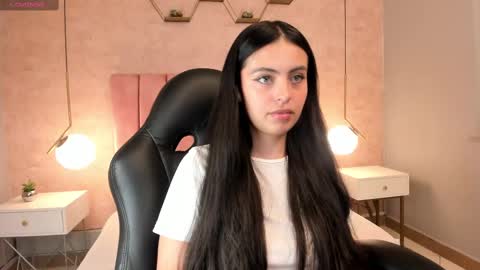 Snapshot of magic_fernanda chatting on March 5, 11:16 pm Fer online show from March 5, 11:16 pm