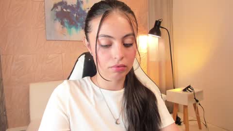 Snapshot of magic_fernanda chatting on January 27, 9:00 pm Fer online show from January 27, 9:00 pm