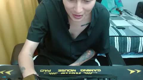 Jade online show from June 22, 5:32 pm
