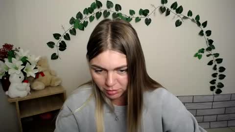 magic_katarina_ online show from October 15, 7:33 am