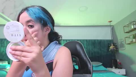 Snapshot of magic_sofii chatting on October 13, 7:38 pm S  online show from October 13, 7:38 pm