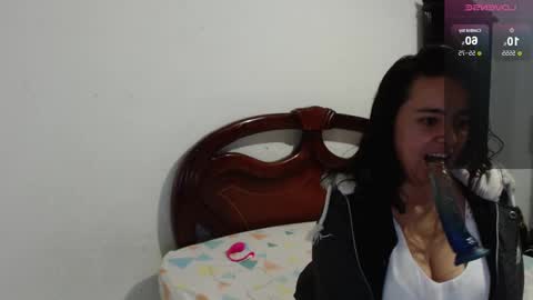Stephany online show from January 25, 3:03 pm