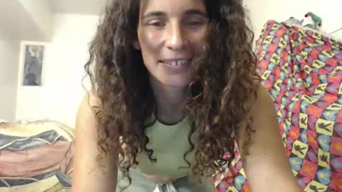 Leah Love online show from November 18, 8:59 am