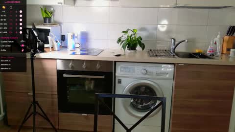 MagicLove online show from October 16, 7:00 am