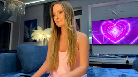 magicpeaach online show from February 14, 5:04 pm