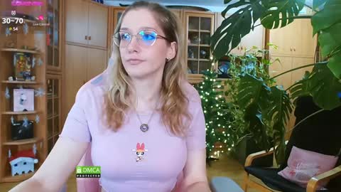 Nicole online show from December 14, 7:03 pm