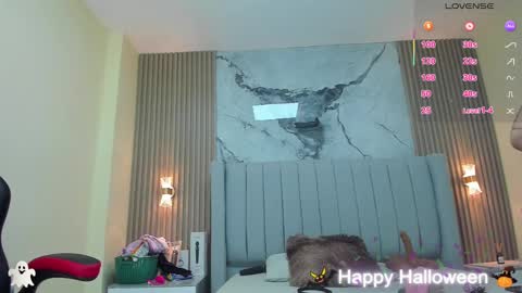 Snapshot of magievans1 chatting on October 31, 12:42 pm magievans1 online show from October 31, 12:42 pm