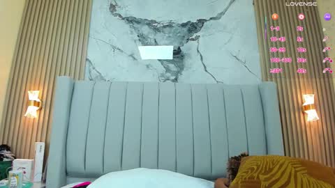 Snapshot of magievans1 chatting on October 18, 1:36 pm magievans1 online show from October 18, 1:36 pm