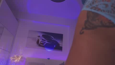 Snapshot of magyc_bri chatting on October 19, 3:25 pm magyc_bri online show from October 19, 3:25 pm