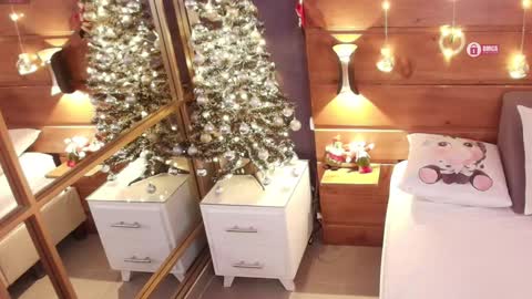 Dani online show from December 5, 11:27 am