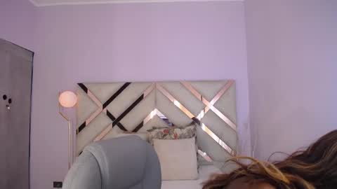 Maia Charris online show from April 11, 12:09 pm