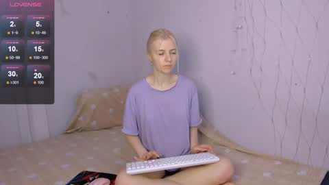 Your kitty online show from June 21, 4:33 pm