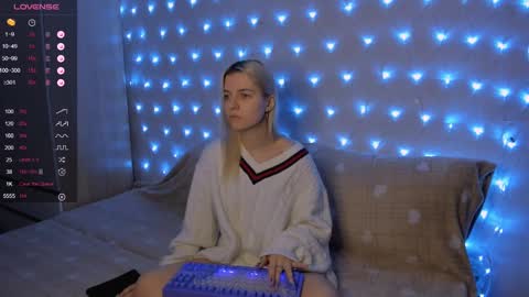 Your kitty online show from December 19, 3:30 pm