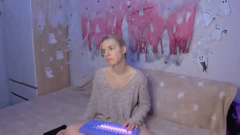 Your kitty online show from December 3, 3:55 pm