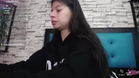  MAILY CAN  online show from October 3, 1:05 pm