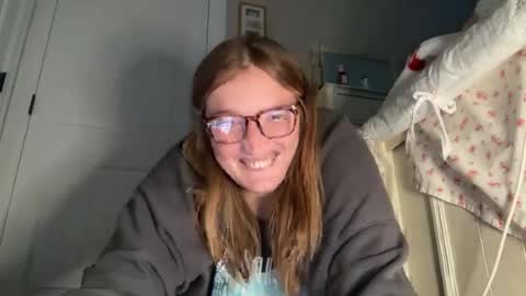maisystellaxx online show from July 14, 2:27 am