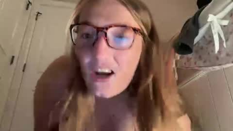 maisystellaxx online show from July 30, 2:34 am